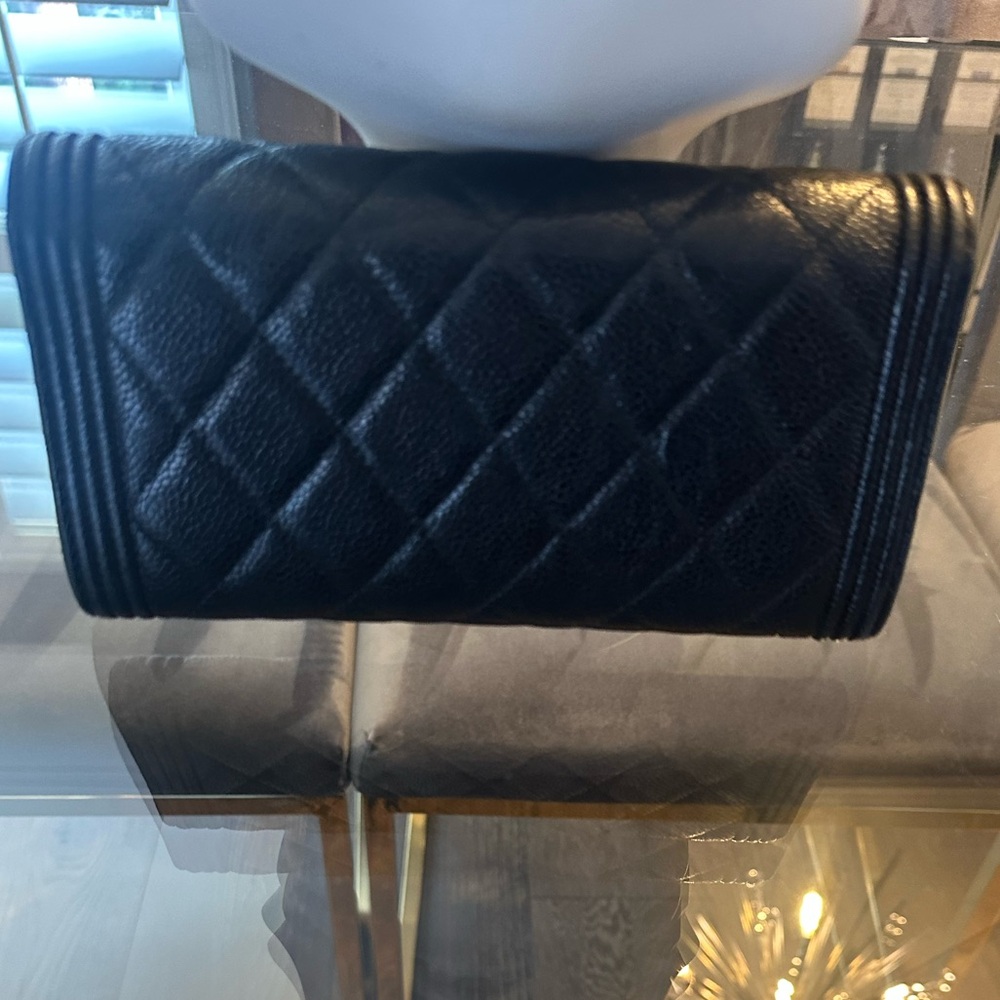 Chanel
Boy Flap Wallet Quilted Caviar Long - Picture 11 of 12